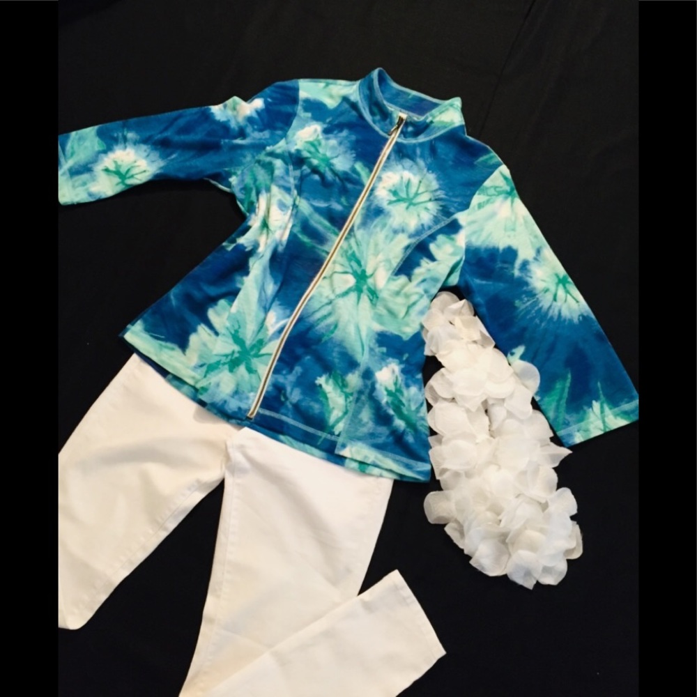 WEEKENDS BY CHICOS blouse with central zipper